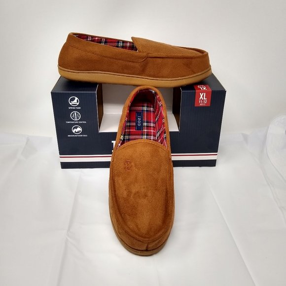 Men's IZOD Slippers - Picture 2 of 3